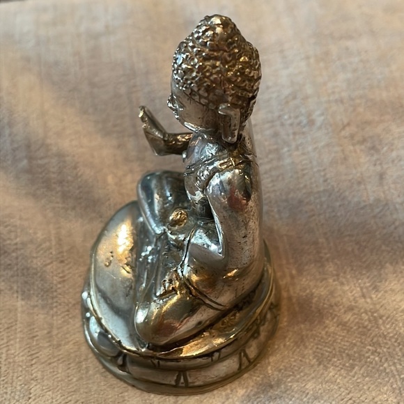 Vintage Silver Buddha Hand Raised - Picture 4 of 12